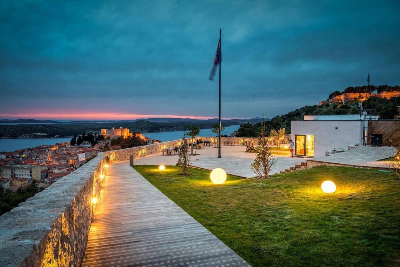 Urban Lights Hideaway - City Center Šibenik Esterno foto